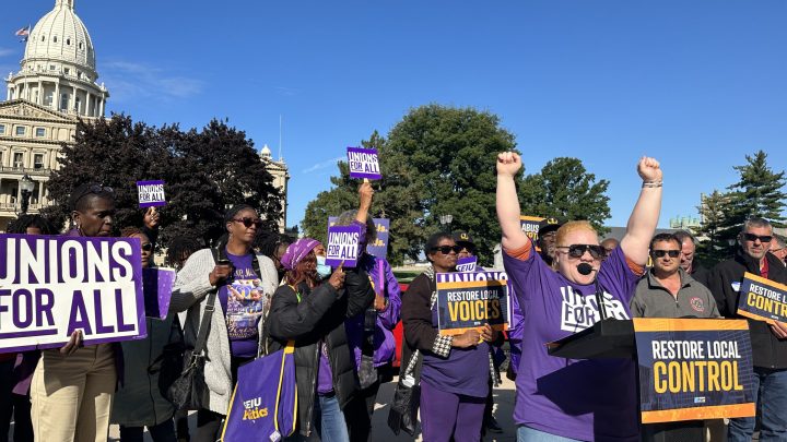 Aksi Buruh Wisconsin Dorong Perubahan di Sektor Publik